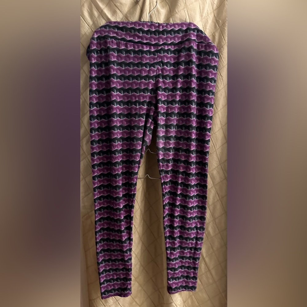 Purple and Black LulaRoe Leggings